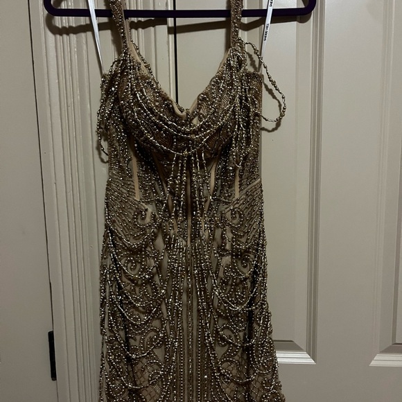 Sherri Hill Gold Embellished Women's Dress - Picture 3 of 6